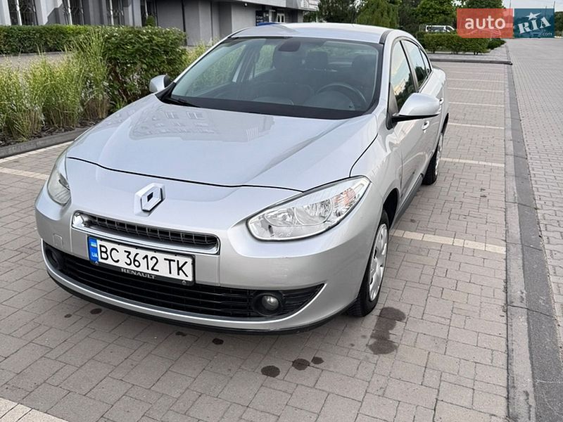 Седан Renault Fluence 2010 в Львові