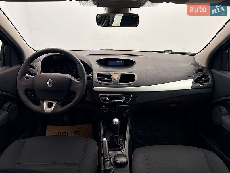 Седан Renault Fluence 2011 в Киеве