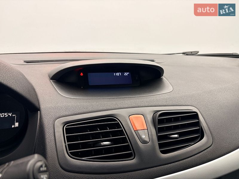 Седан Renault Fluence 2011 в Києві