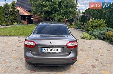 Седан Renault Fluence 2010 в Вараші