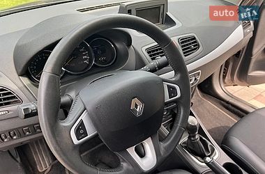Седан Renault Fluence 2010 в Вараші