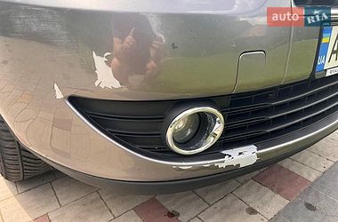 Седан Renault Fluence 2010 в Вараші