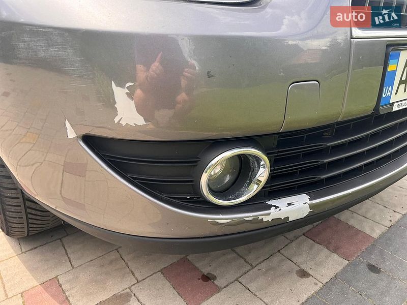 Седан Renault Fluence 2010 в Вараші