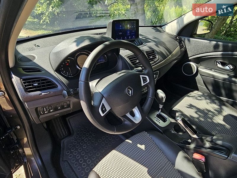 Седан Renault Fluence 2012 в Коломиї