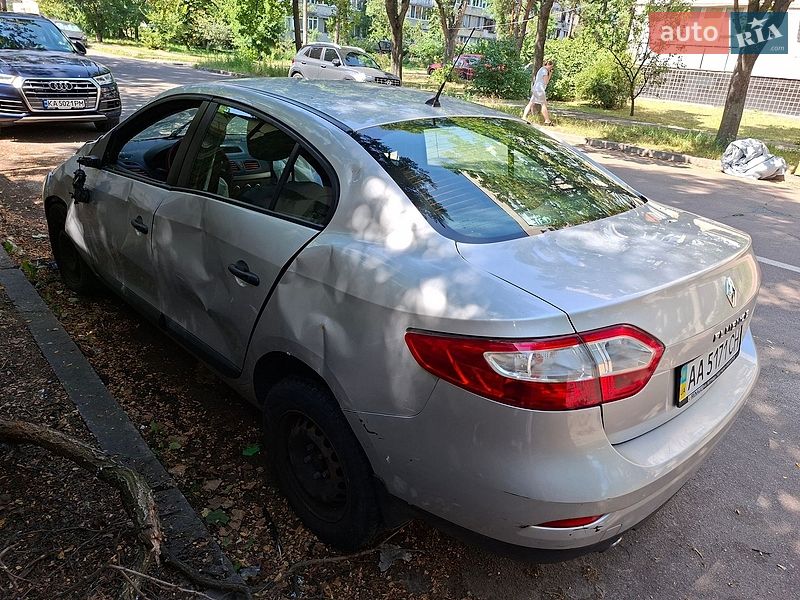 Седан Renault Fluence 2010 в Киеве