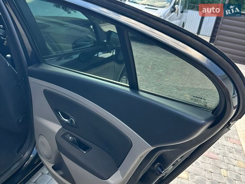 Седан Renault Fluence 2012 в Шаргороді