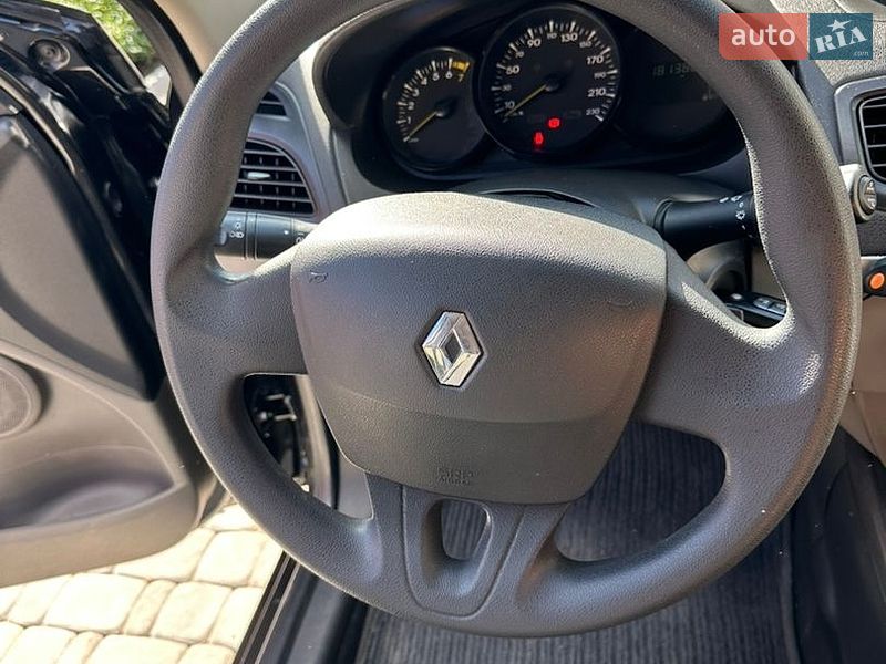 Седан Renault Fluence 2012 в Шаргороді