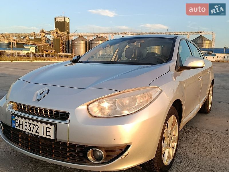 Седан Renault Fluence 2011 в Вознесенську