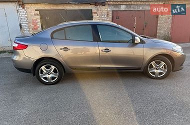 Седан Renault Fluence 2016 в Киеве