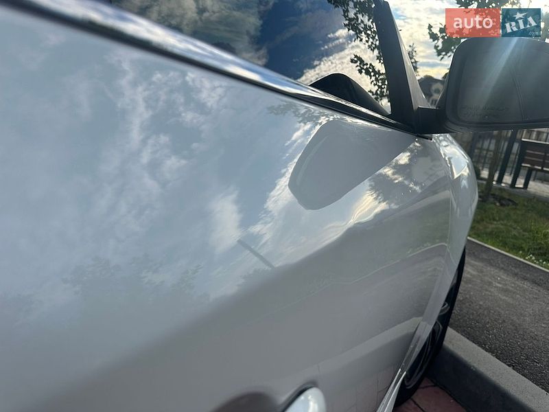 Седан Renault Fluence 2015 в Яворові