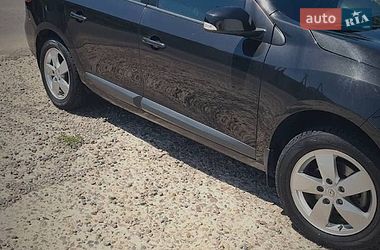 Седан Renault Fluence 2011 в Южноукраїнську