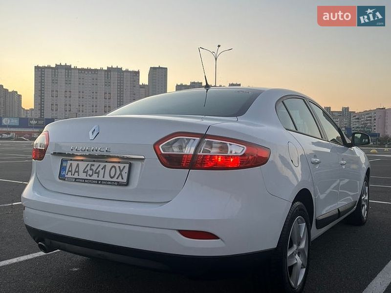 Седан Renault Fluence 2015 в Києві