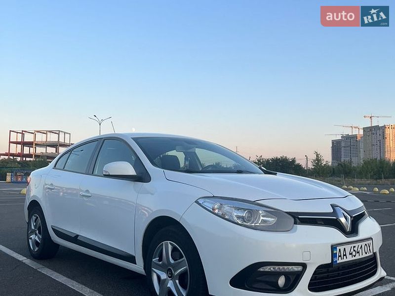 Седан Renault Fluence 2015 в Киеве