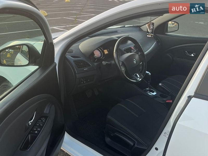 Седан Renault Fluence 2015 в Киеве