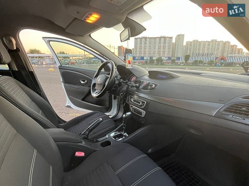 Седан Renault Fluence 2015 в Киеве
