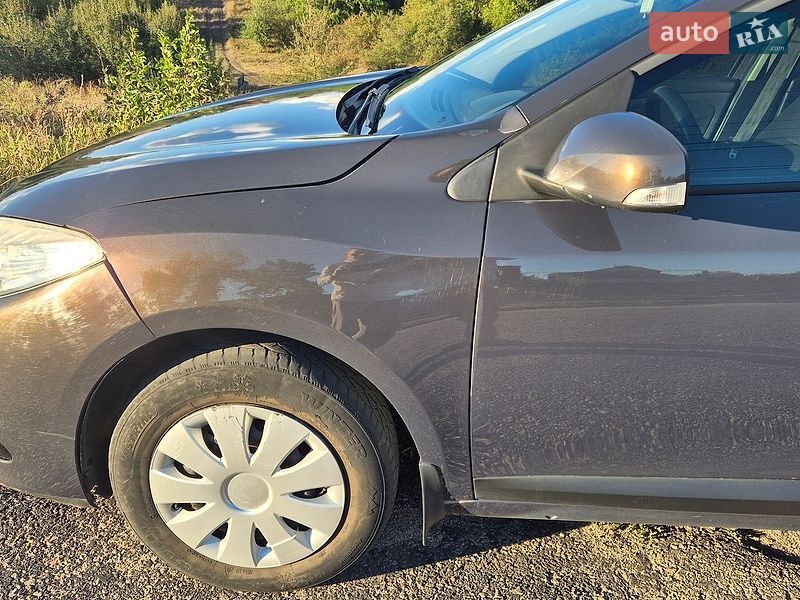 Седан Renault Fluence 2013 в Запорожье