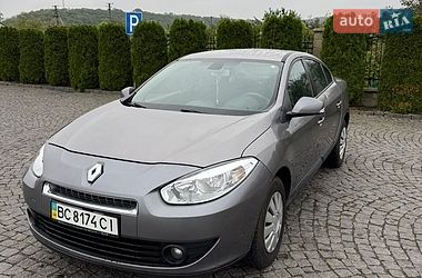 Седан Renault Fluence 2010 в Жовкве