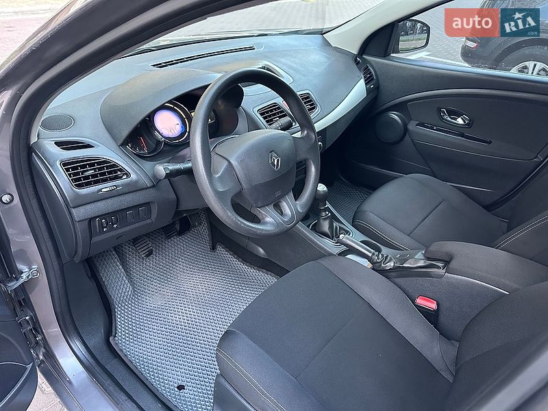 Седан Renault Fluence 2016 в Києві