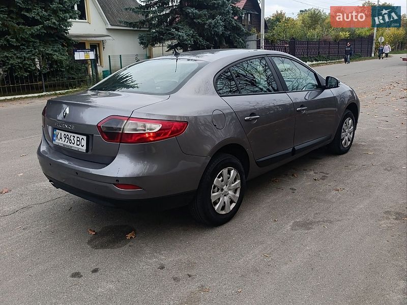 Седан Renault Fluence 2013 в Бородянке