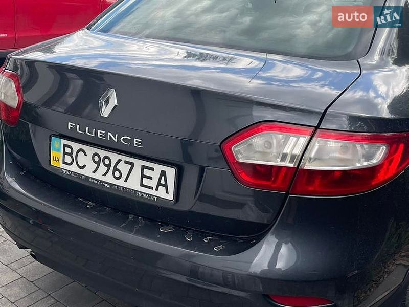 Седан Renault Fluence 2010 в Львові