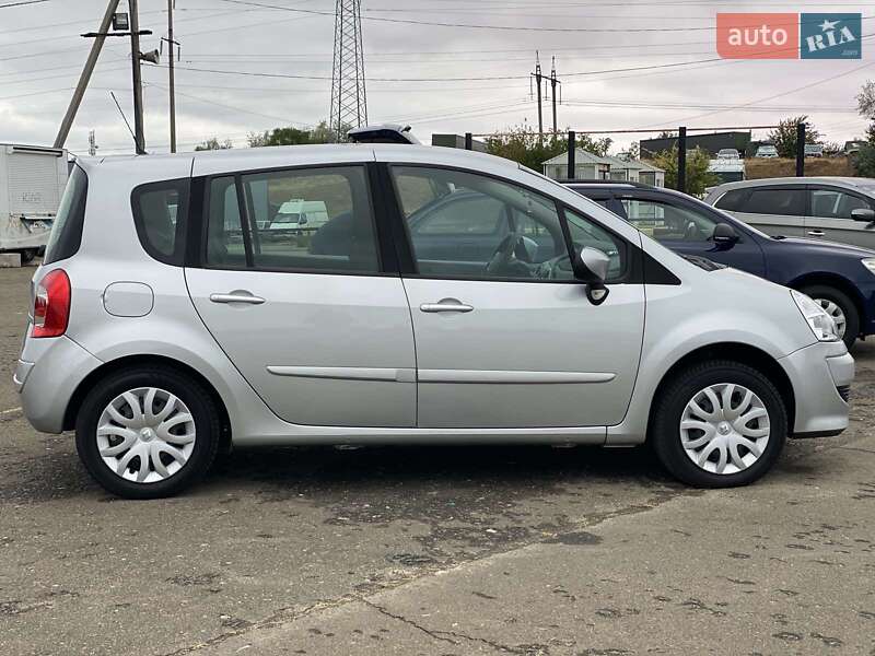 Мікровен Renault Grand Modus 2009 в Одесі
