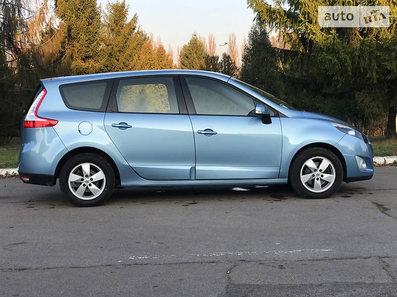 Універсал Renault Grand Scenic 2010 в Рівному