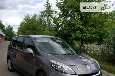 Мінівен Renault Grand Scenic 2012 в 