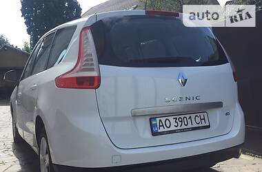 Минивэн Renault Grand Scenic 2015 в Хусте