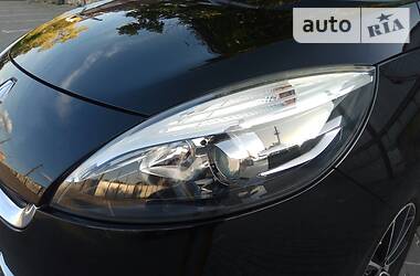 Мінівен Renault Grand Scenic 2014 в 