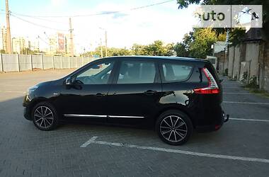 Мінівен Renault Grand Scenic 2014 в 
