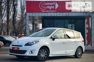 Универсал Renault Grand Scenic 2011 в Киеве