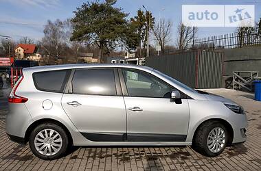 Мінівен Renault Grand Scenic 2012 в 