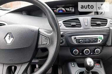 Мінівен Renault Grand Scenic 2012 в 