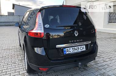 Мінівен Renault Grand Scenic 2012 в 