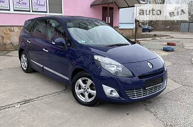 Renault Grand Scenic 2012