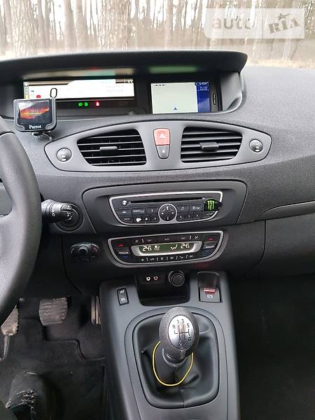 Універсал Renault Grand Scenic 2010 в Житомирі