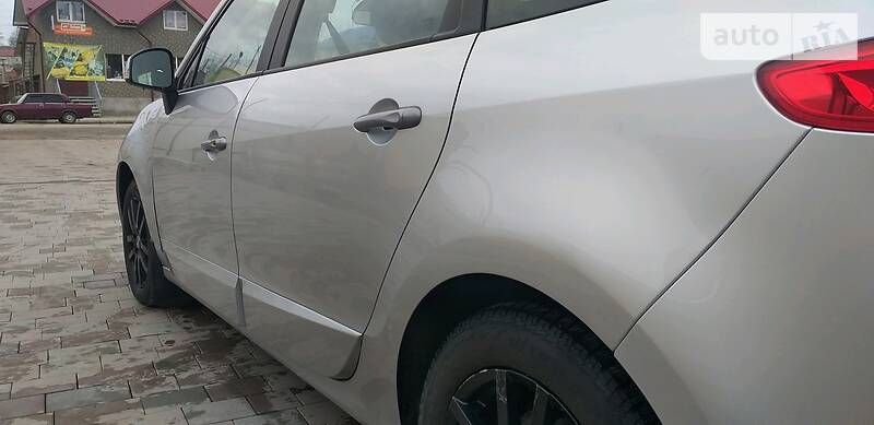 Мінівен Renault Grand Scenic 2012 в Збаражі