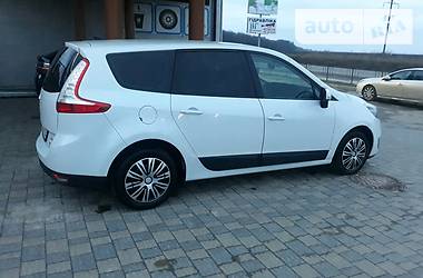 Мінівен Renault Grand Scenic 2013 в 
