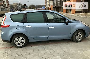 Renault Grand Scenic 2010