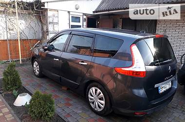 Renault Grand Scenic 2011 Renault Grand Scenic 2011