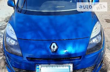Мінівен Renault Grand Scenic 2010 в 