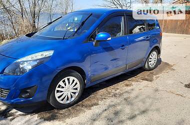 Мінівен Renault Grand Scenic 2010 в 