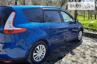 Мінівен Renault Grand Scenic 2010 в 