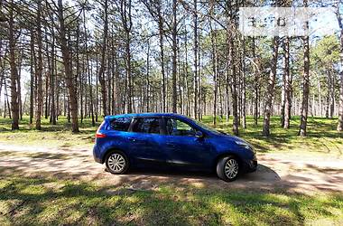 Мінівен Renault Grand Scenic 2010 в 