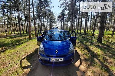 Мінівен Renault Grand Scenic 2010 в 