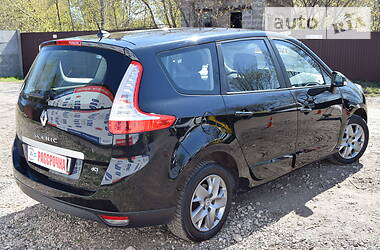 Мінівен Renault Grand Scenic 2014 в 
