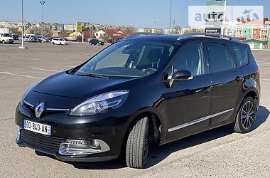 Мінівен Renault Grand Scenic 2015 в 