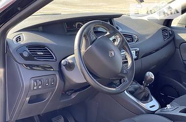 Мінівен Renault Grand Scenic 2015 в 