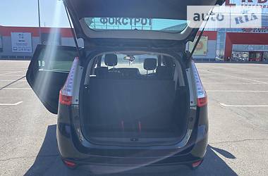 Мінівен Renault Grand Scenic 2015 в 