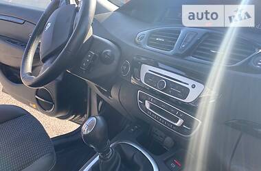 Мінівен Renault Grand Scenic 2015 в 